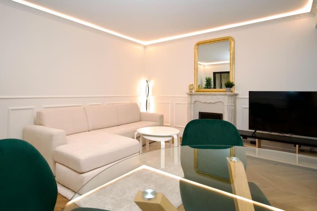 Parisian Style Apartment Мезон-Альфор Экстерьер фото